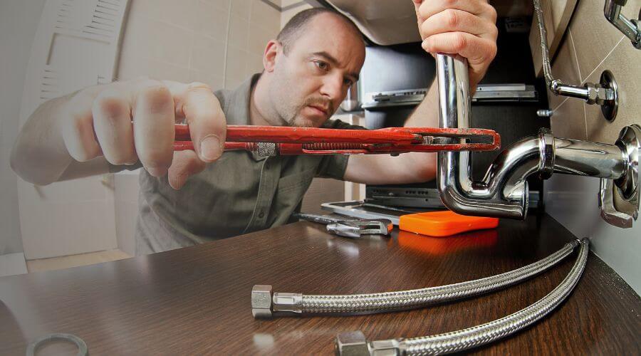 Expert burst pipe repair services in Jameson, MO